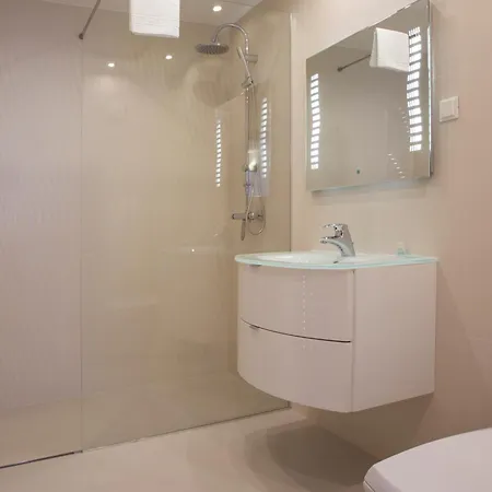 Aparthotel Adrion Pula