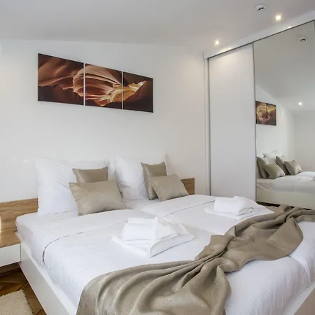 Lejlighedshotel Adrion