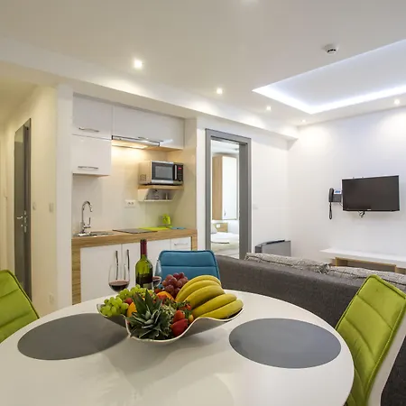 Aparthotel Adrion 4*