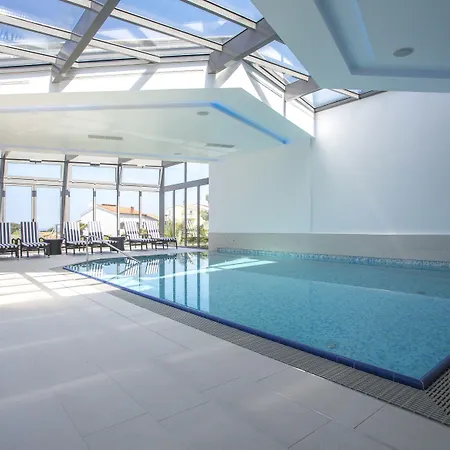 Apartahotel Adrion 4*