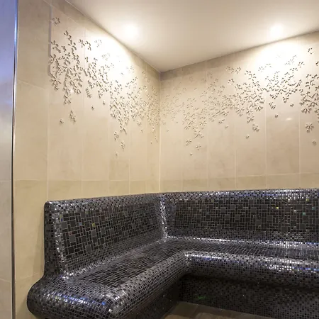 Adrion Lejlighedshotel 4*