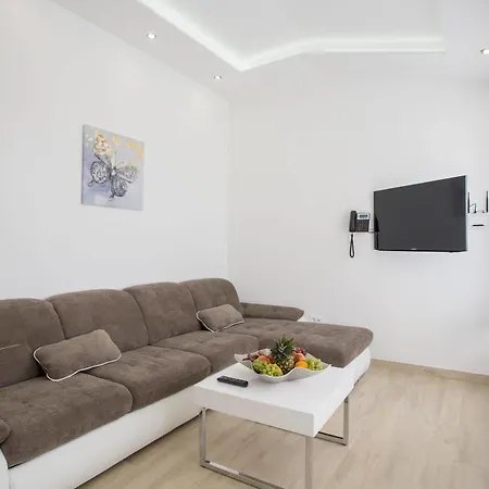 Lejlighedshotel Adrion 4*