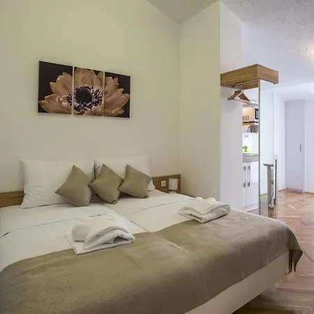 Lejlighedshotel Adrion