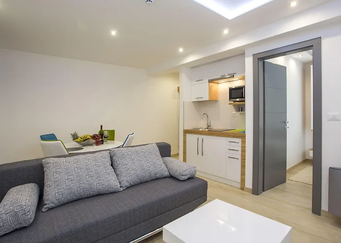 Adrion Aparthotel Pula