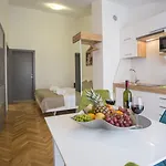 Adrion Apartahotel