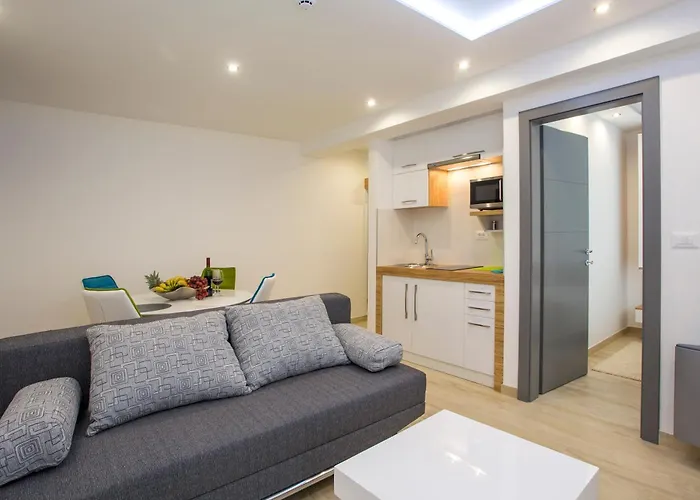 Adrion Apart-hotel Pula